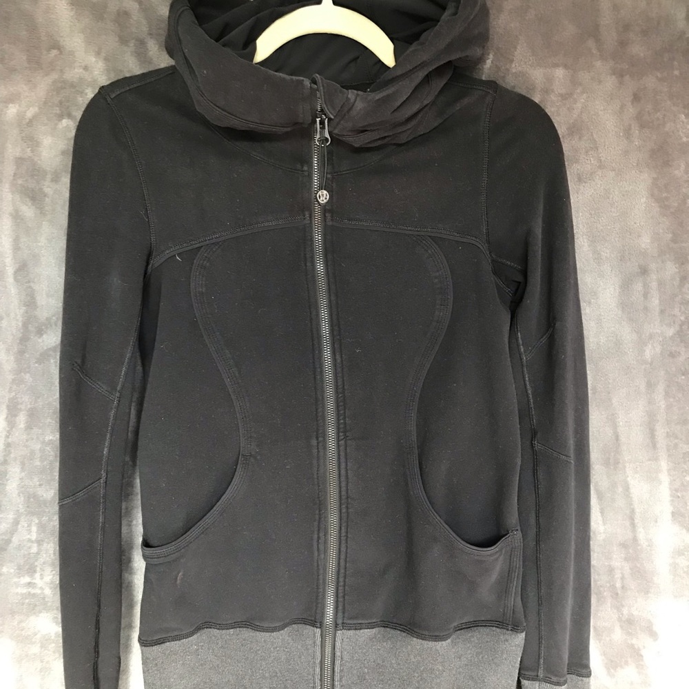 Hooded lululemon zip up jacket size 4. Gray